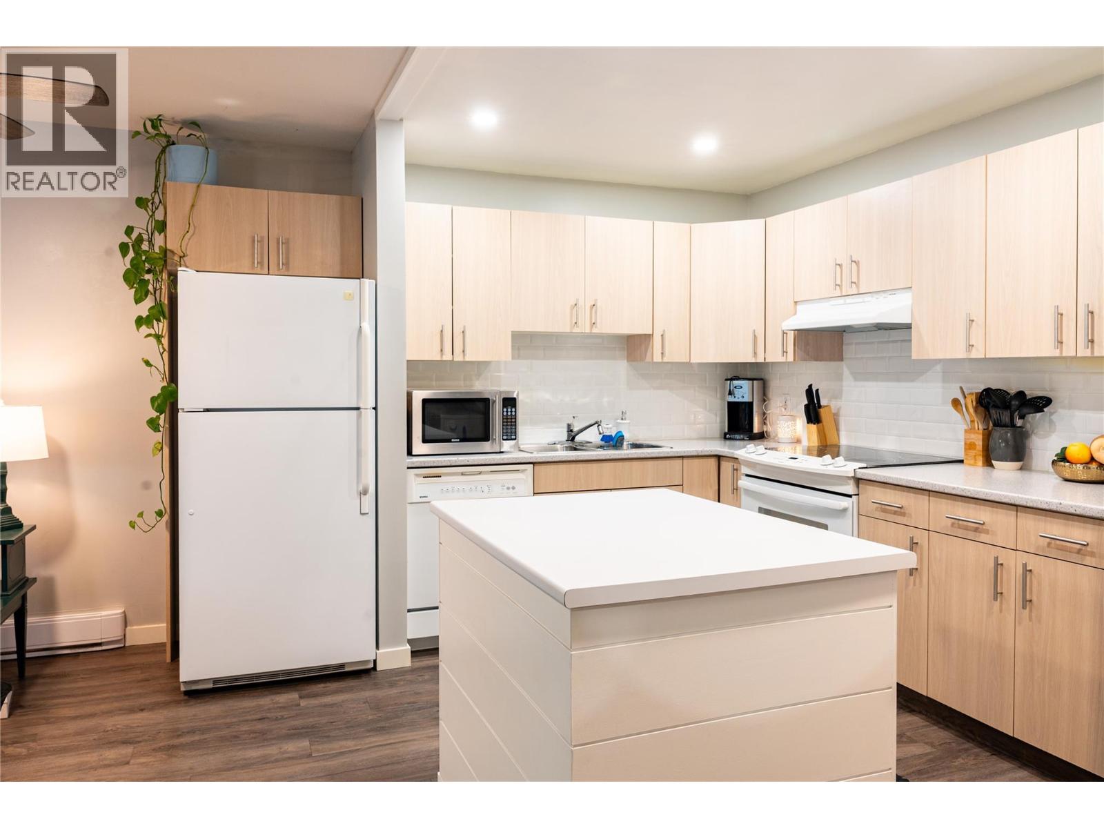 240 Hollywood Road N Unit# 304 Kelowna Photo 5