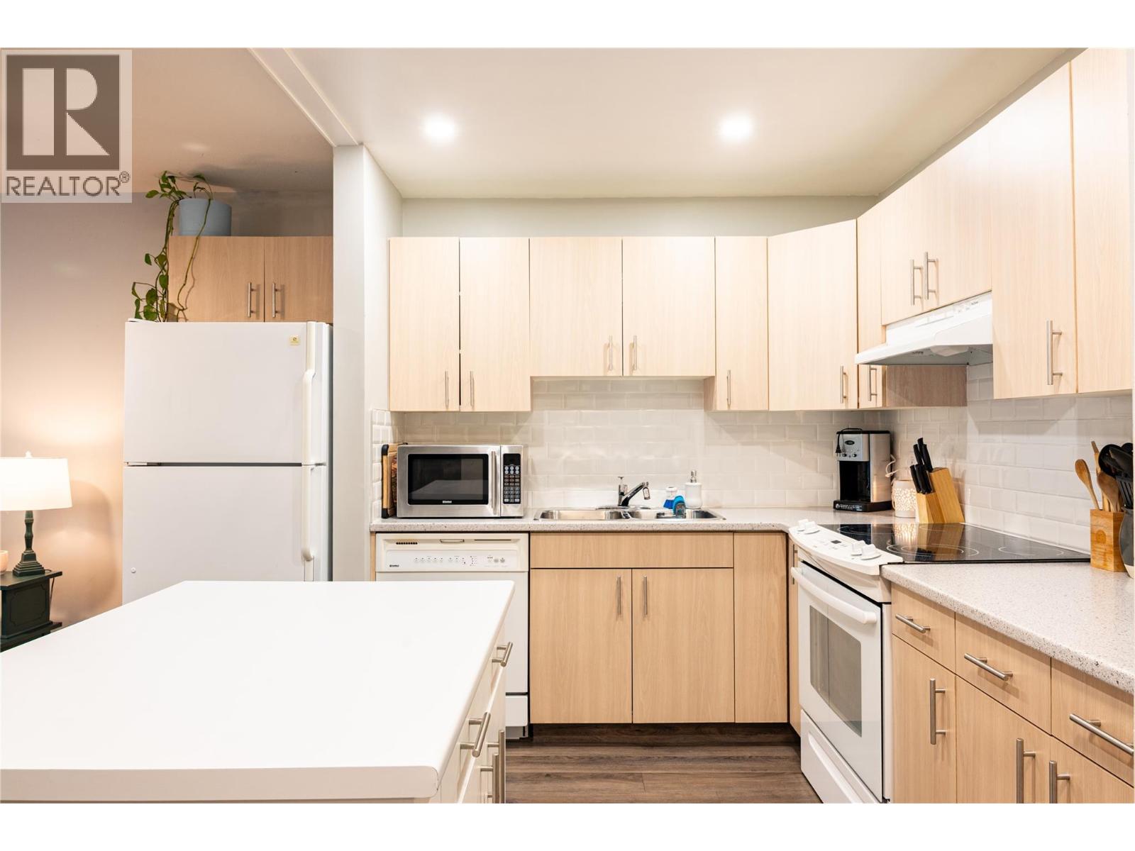 240 Hollywood Road N Unit# 304 Kelowna Photo 6