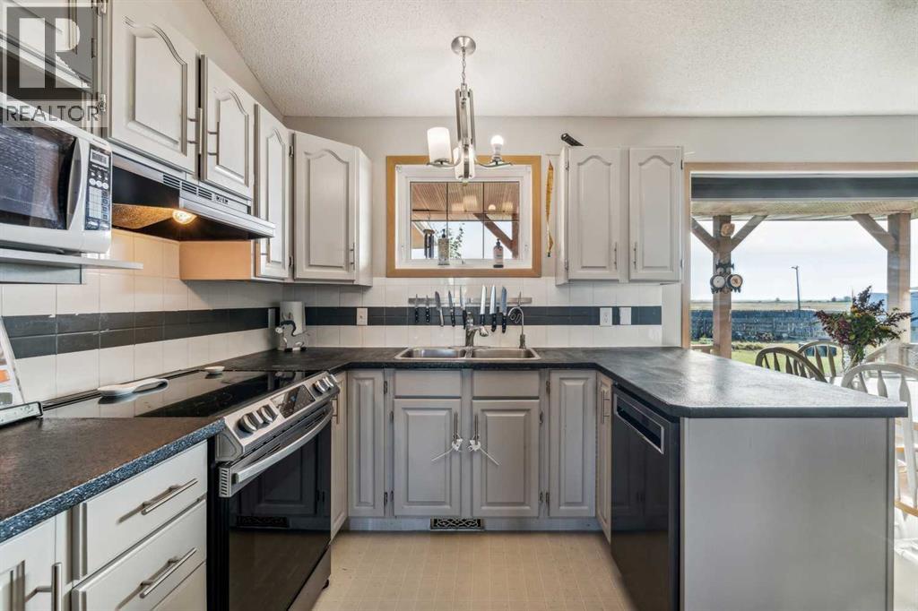 272187 Township Road 240, Rural Rocky View County, Alberta  T2P 2G7 - Photo 14 - A2207552