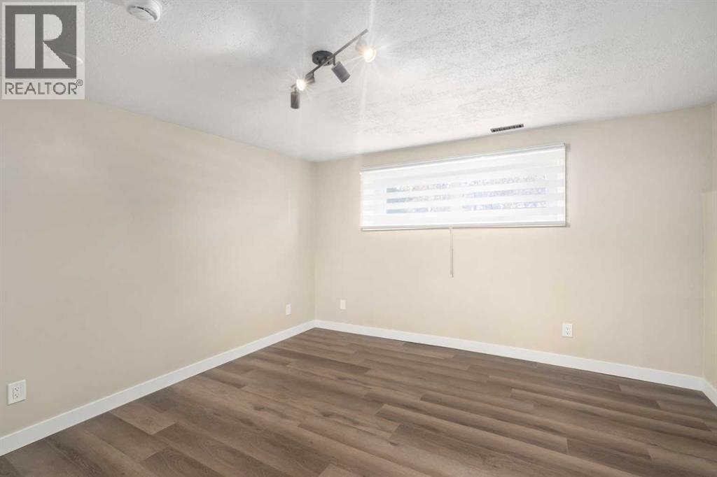 71 Riverbend Drive Se, Calgary, Alberta  T2C 3S5 - Photo 13 - A2259991