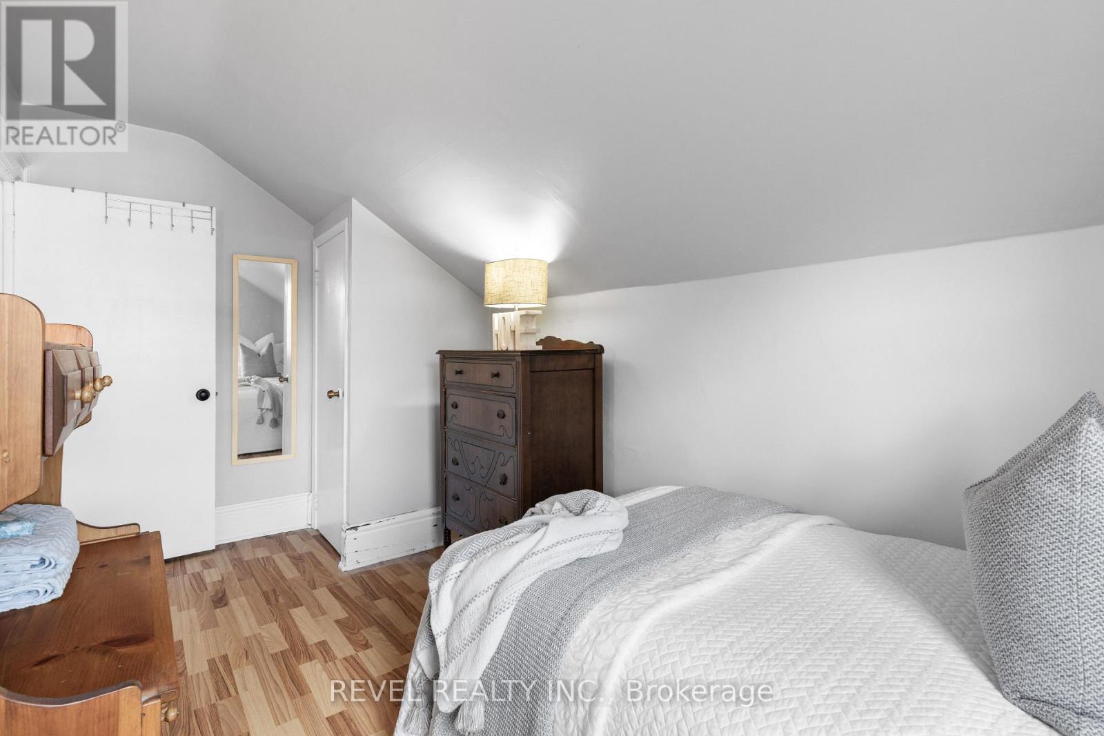 35 Glenelg Street E, Kawartha Lakes, Ontario  K9V 1Y9 - Photo 33 - X12432168