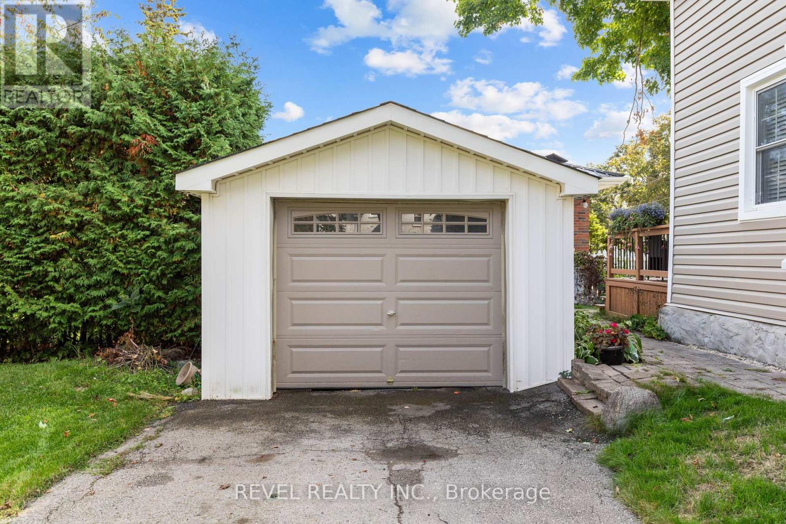 35 Glenelg Street E, Kawartha Lakes, Ontario  K9V 1Y9 - Photo 40 - X12432168