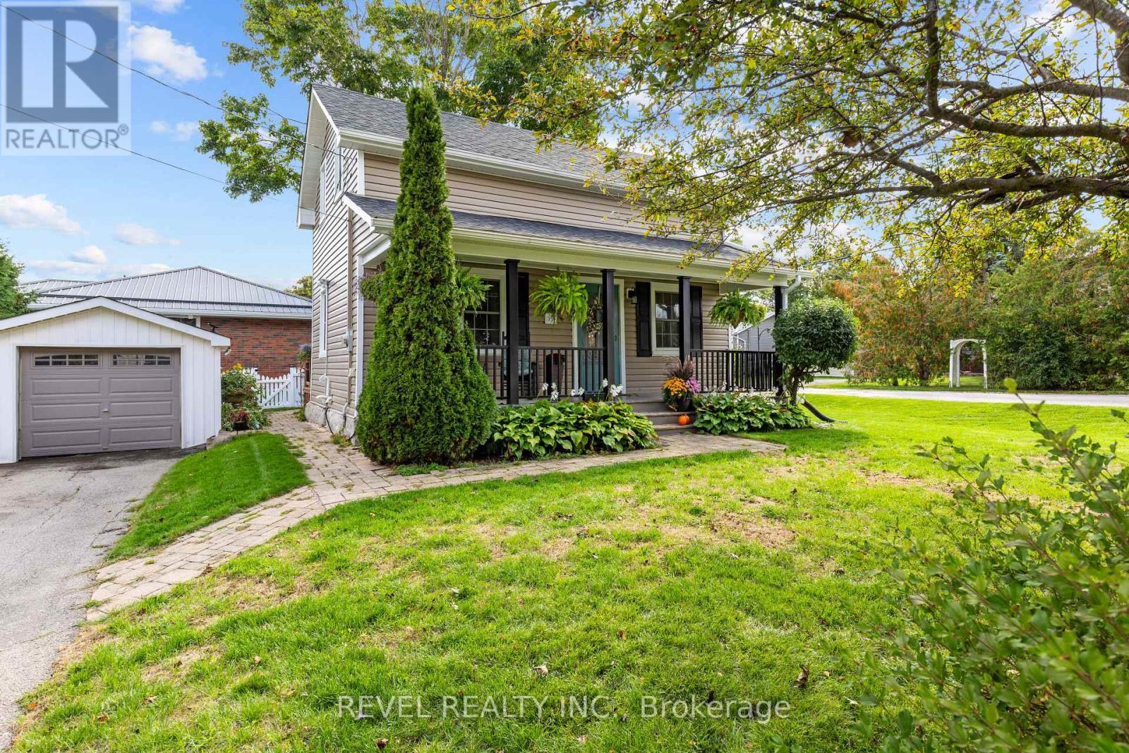 35 Glenelg Street E, Kawartha Lakes, Ontario  K9V 1Y9 - Photo 7 - X12432168