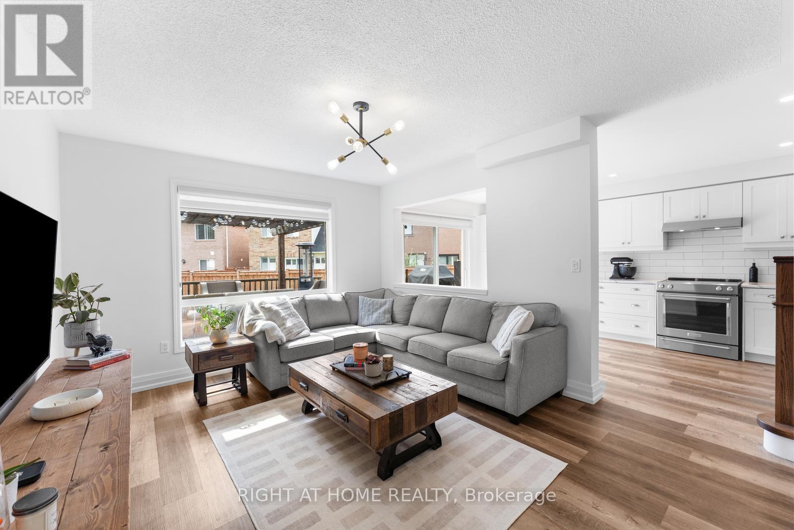 394 Baverstock Crescent, Milton, Ontario  L9T 5L1 - Photo 19 - W12432004