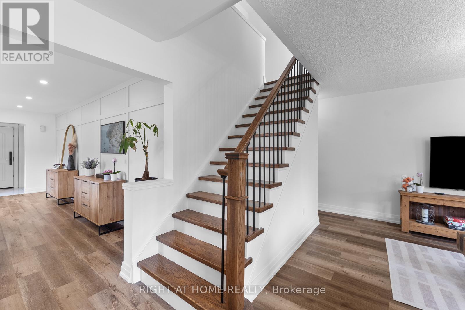 394 Baverstock Crescent, Milton, Ontario  L9T 5L1 - Photo 22 - W12432004