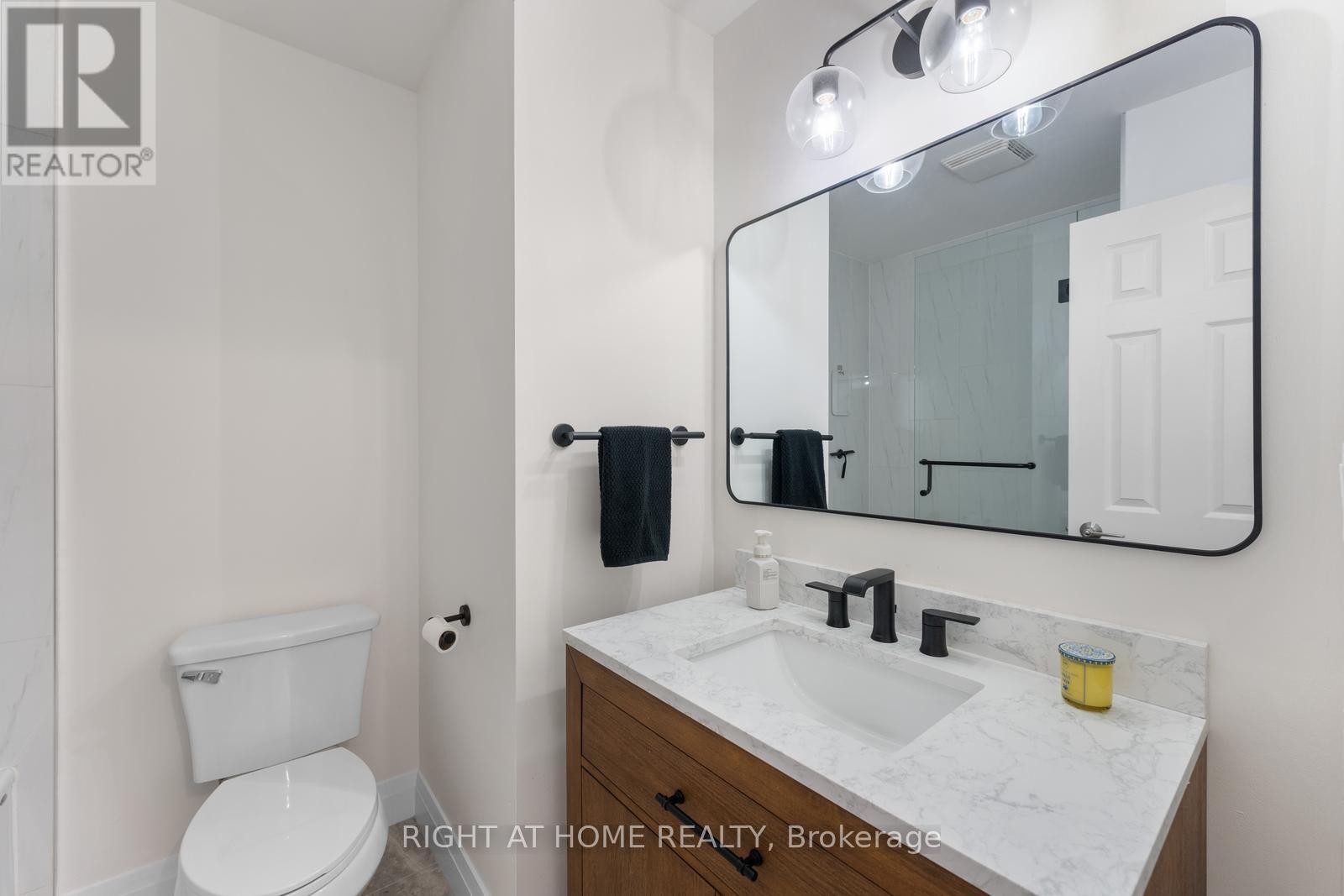 394 Baverstock Crescent, Milton, Ontario  L9T 5L1 - Photo 29 - W12432004