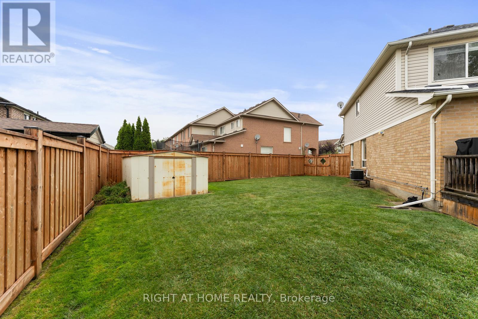 394 Baverstock Crescent, Milton, Ontario  L9T 5L1 - Photo 36 - W12432004