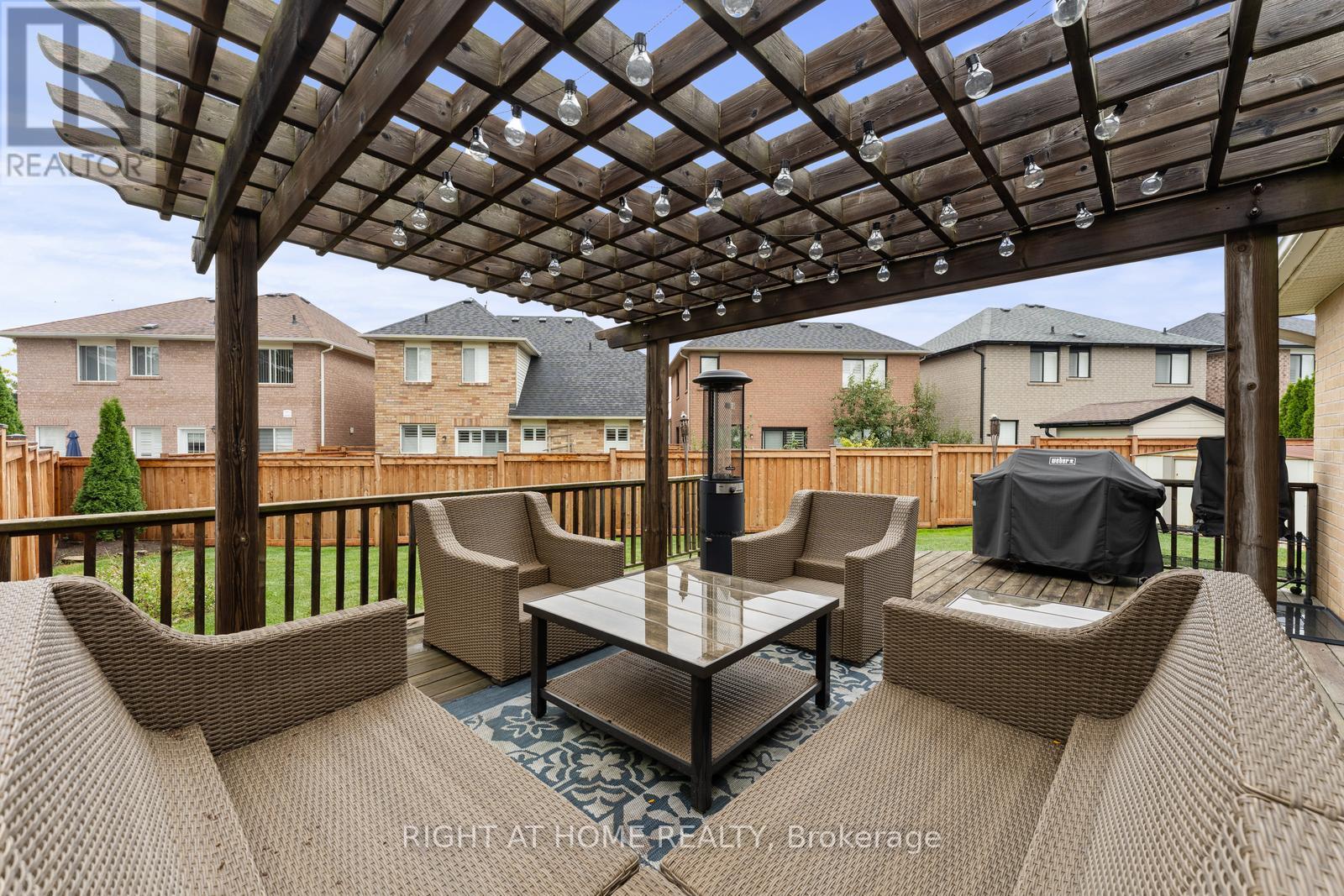 394 Baverstock Crescent, Milton, Ontario  L9T 5L1 - Photo 40 - W12432004