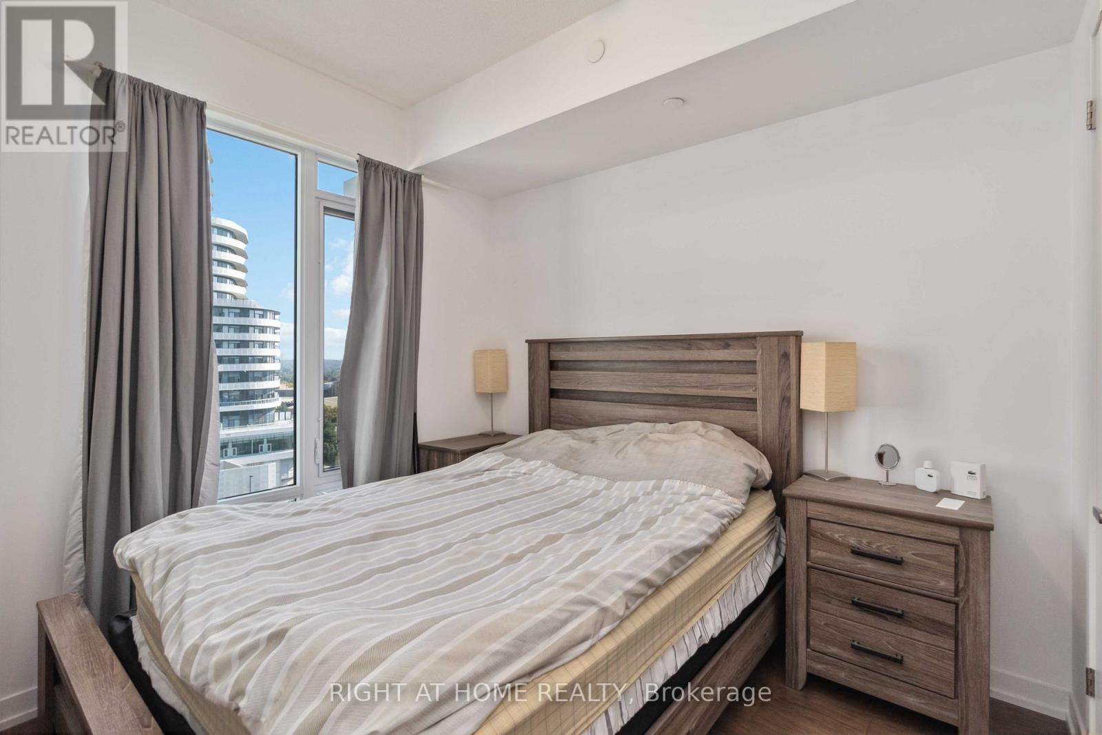 811 - 2560 Eglinton Avenue W, Mississauga, Ontario  L5M 0Y3 - Photo 16 - W12432022