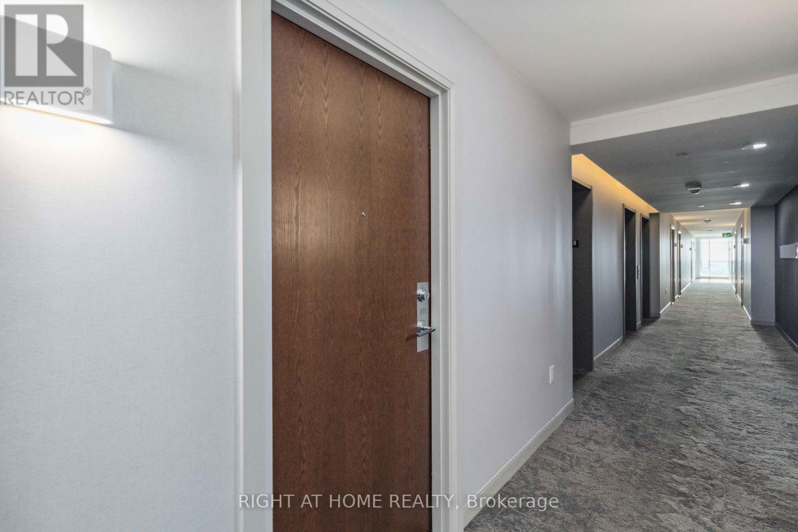 811 - 2560 Eglinton Avenue W, Mississauga, Ontario  L5M 0Y3 - Photo 5 - W12432022