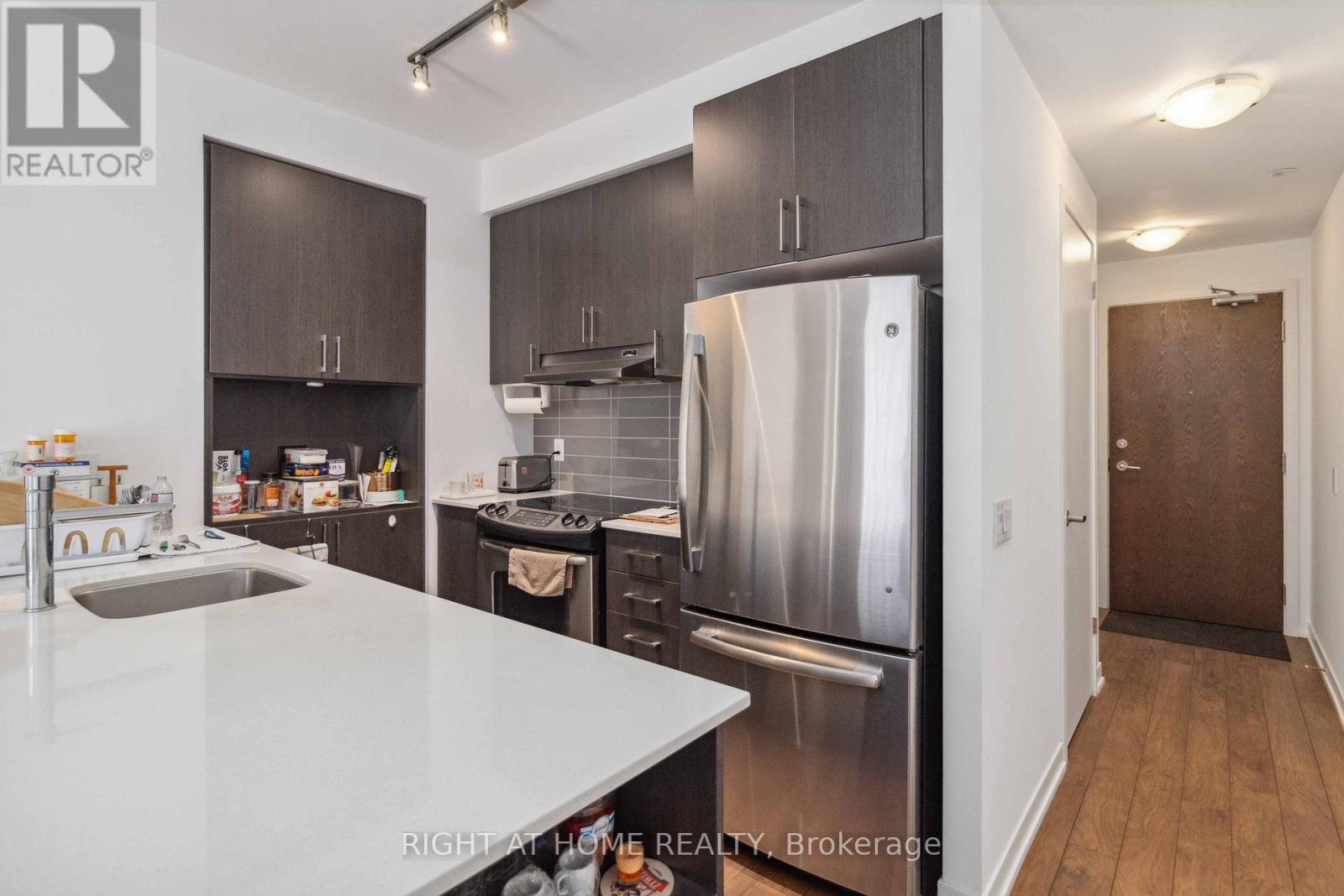 811 - 2560 Eglinton Avenue W, Mississauga, Ontario  L5M 0Y3 - Photo 7 - W12432022