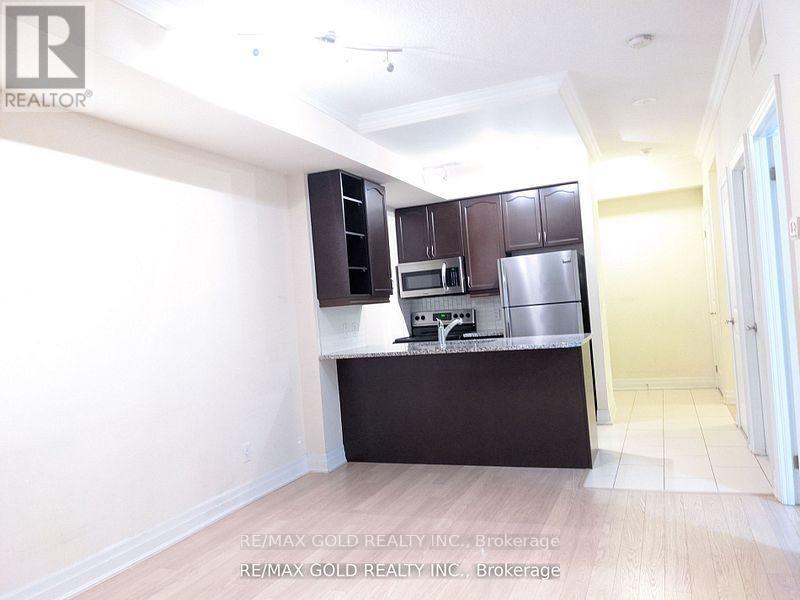 801 - 100 John Street, Brampton, Ontario  L6W 0A8 - Photo 10 - W12432069