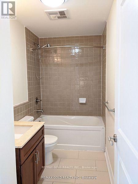 801 - 100 John Street, Brampton, Ontario  L6W 0A8 - Photo 16 - W12432069