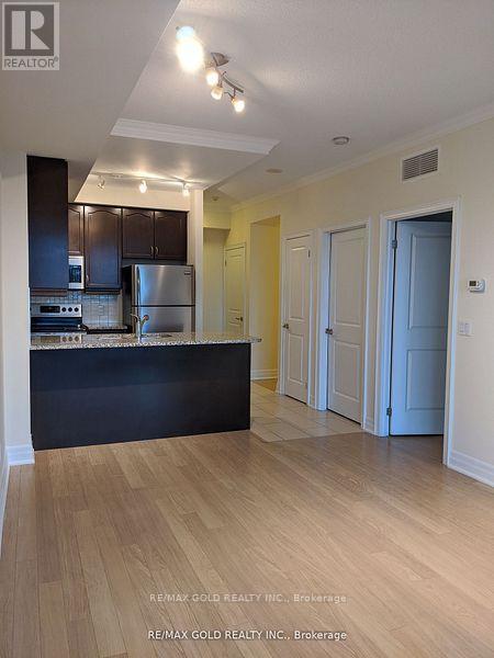 801 - 100 John Street, Brampton, Ontario  L6W 0A8 - Photo 22 - W12432069