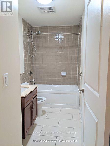 801 - 100 John Street, Brampton, Ontario  L6W 0A8 - Photo 9 - W12432069
