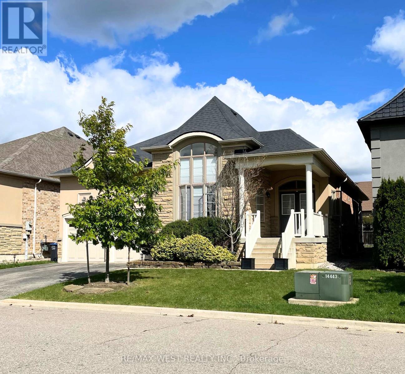 9 Odeon Street, Brampton, Ontario  L6P 1V6 - Photo 2 - W12432071