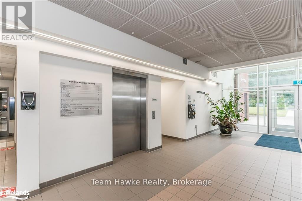 204 - 240 Penetanguishene Road, Midland, Ontario  L4R 4P4 - Photo 13 - S12432224