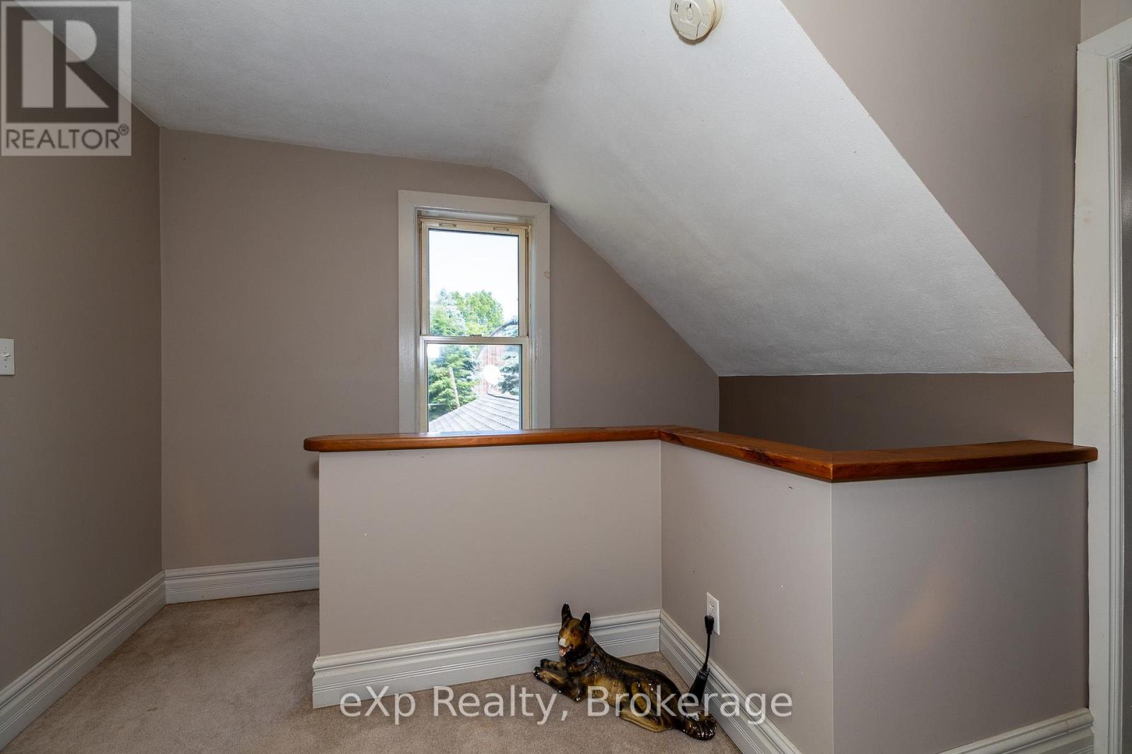 719015 6 Highway, Georgian Bluffs, Ontario  N0H 2K0 - Photo 18 - X12249121