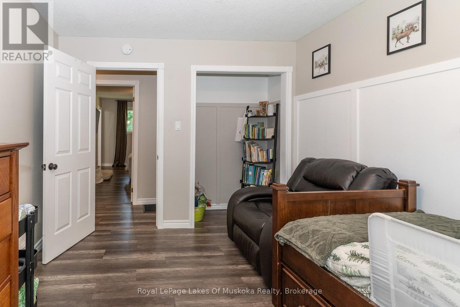 220 Alexander Street, Gravenhurst, Ontario  P1P 1A6 - Photo 23 - X12381715