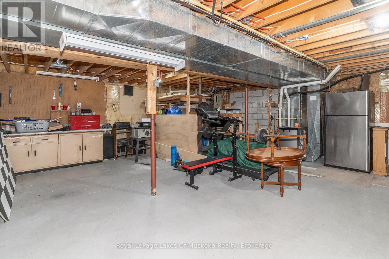 220 Alexander Street, Gravenhurst, Ontario  P1P 1A6 - Photo 34 - X12381715