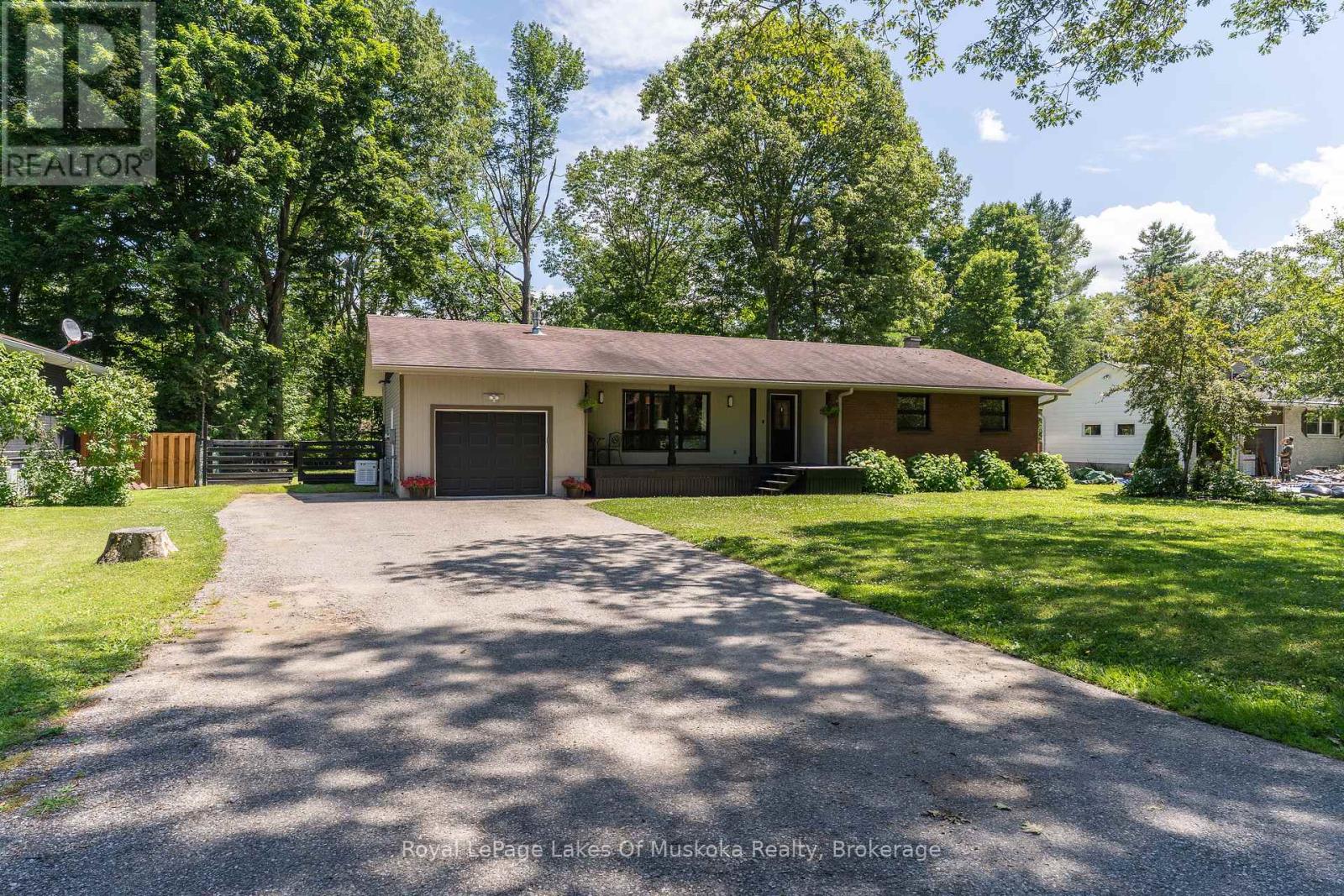 220 ALEXANDER STREET, Gravenhurst, Ontario