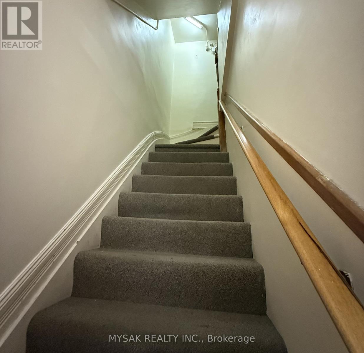 146 Church Street, Stratford, Ontario  N5A 2R5 - Photo 10 - X12432031
