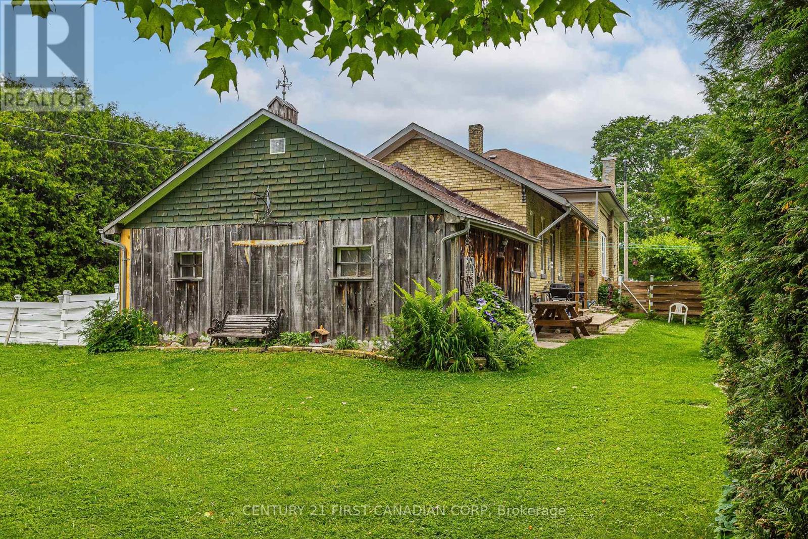 77 Main Street S, South Huron, Ontario  N0M 1S3 - Photo 38 - X12210255