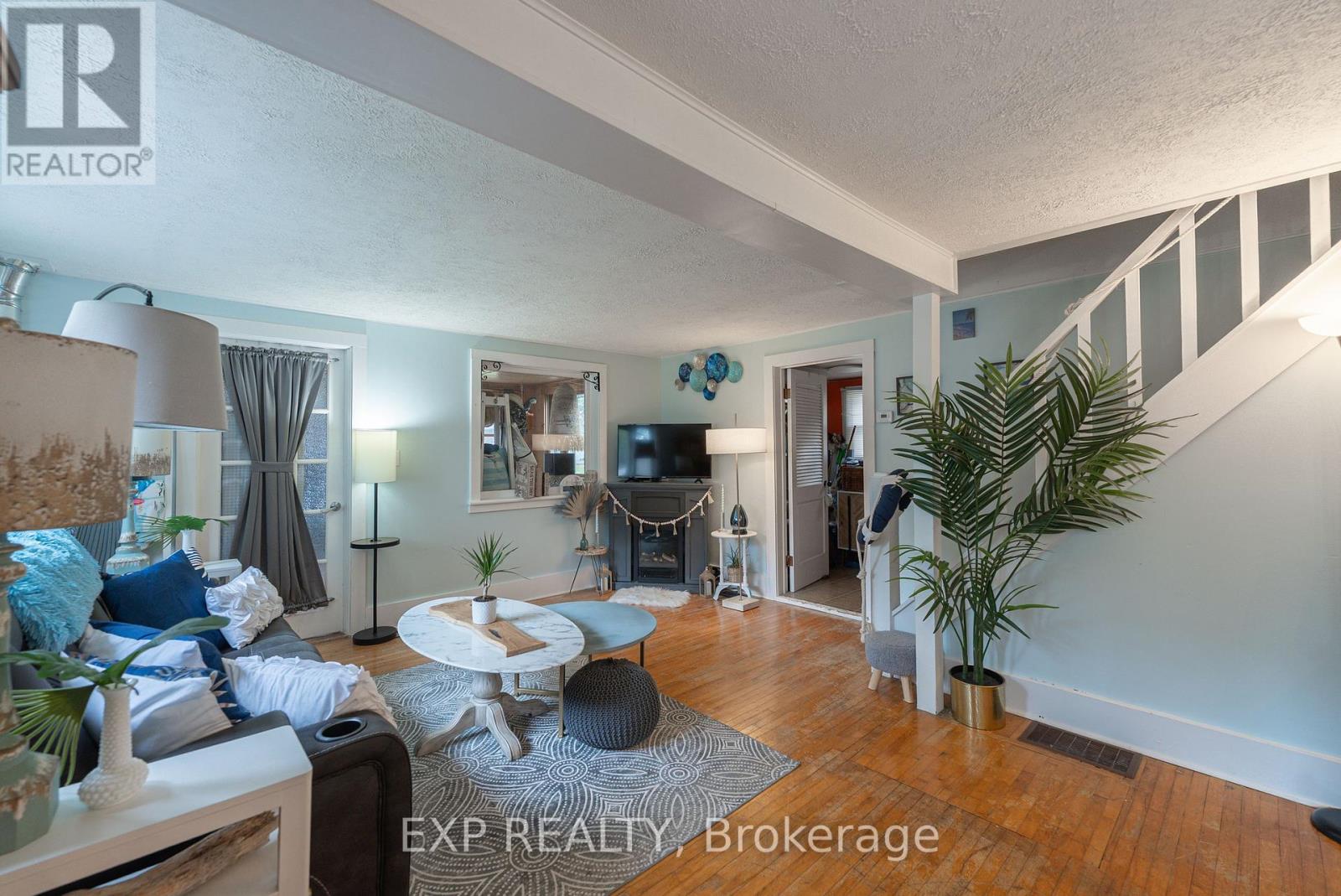 3791 Fairfield Avenue, Fort Erie, Ontario  L0S 1B0 - Photo 13 - X12431495