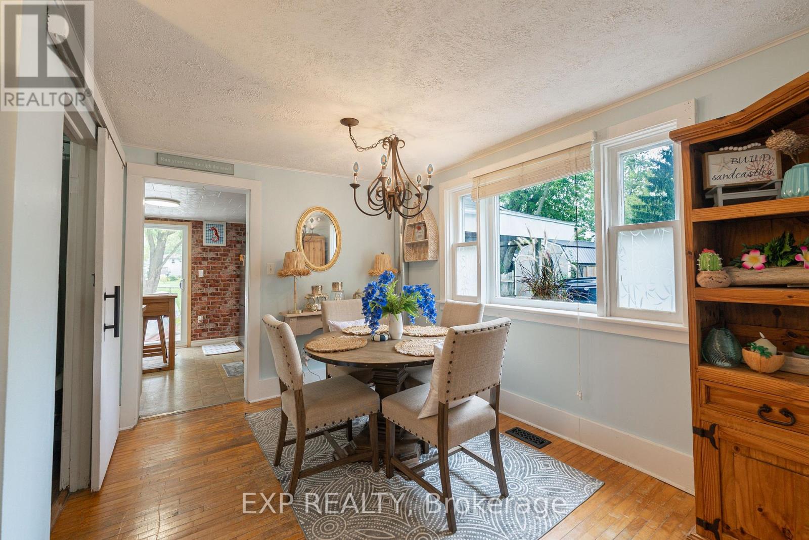 3791 Fairfield Avenue, Fort Erie, Ontario  L0S 1B0 - Photo 16 - X12431495