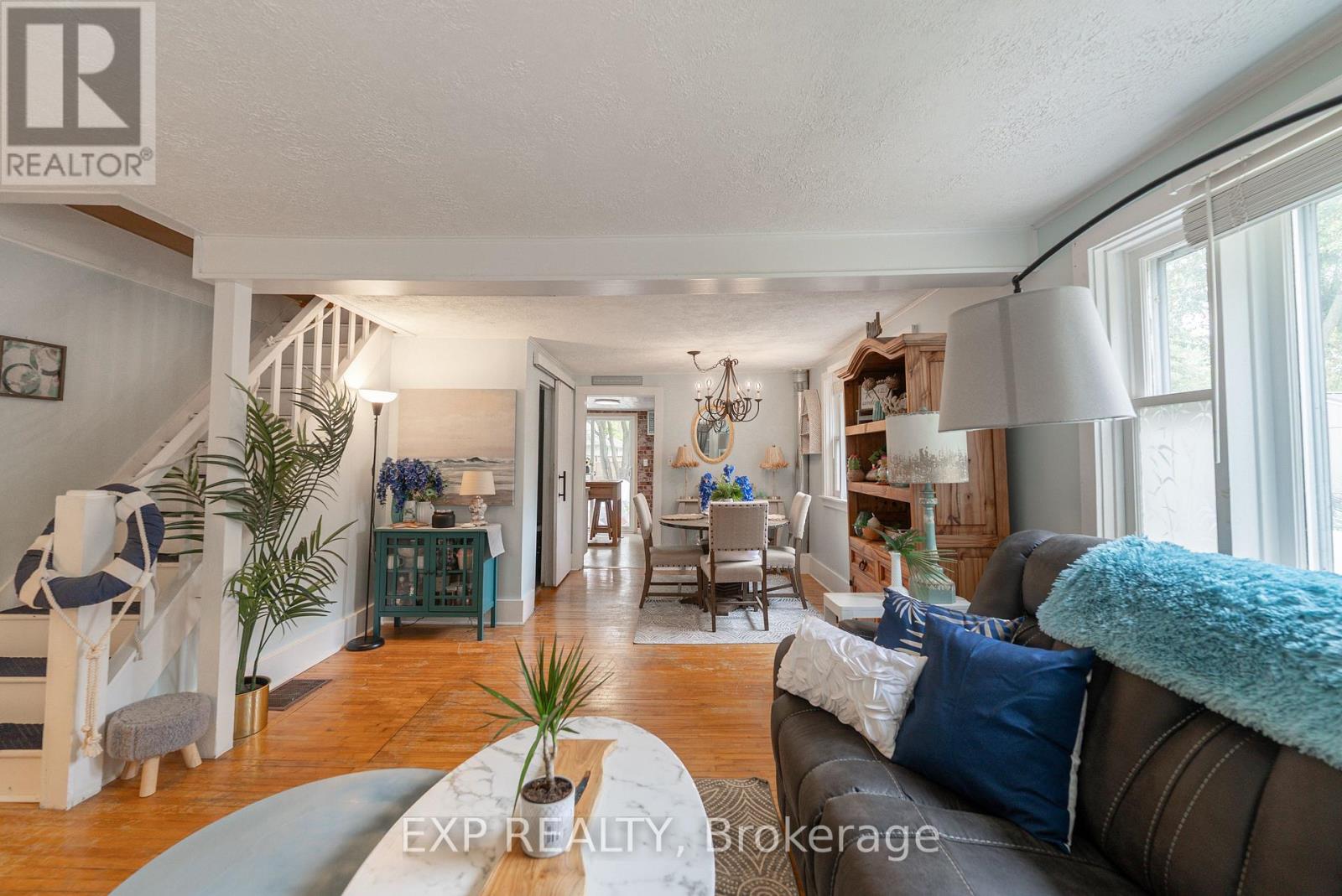 3791 Fairfield Avenue, Fort Erie, Ontario  L0S 1B0 - Photo 12 - X12431495