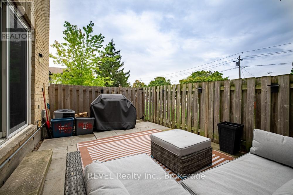 14 - 65 Dorchester Boulevard, St. Catharines, Ontario  L2M 7T3 - Photo 20 - X12432222