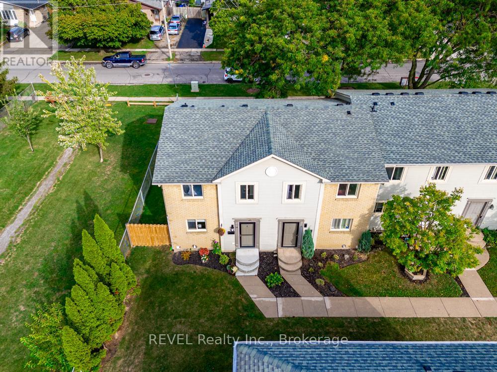 14 - 65 Dorchester Boulevard, St. Catharines, Ontario  L2M 7T3 - Photo 22 - X12432222