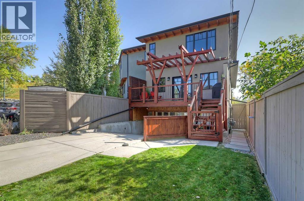 933 29 Street NW, Calgary, Alberta