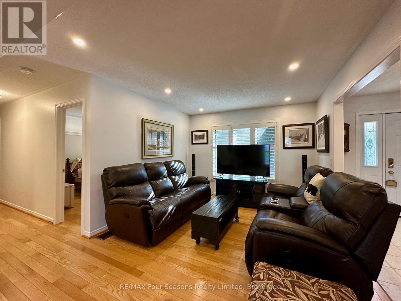 6853 Pine Plains Road, Adjala-Tosorontio, Ontario  L0M 1J0 - Photo 21 - N12341897