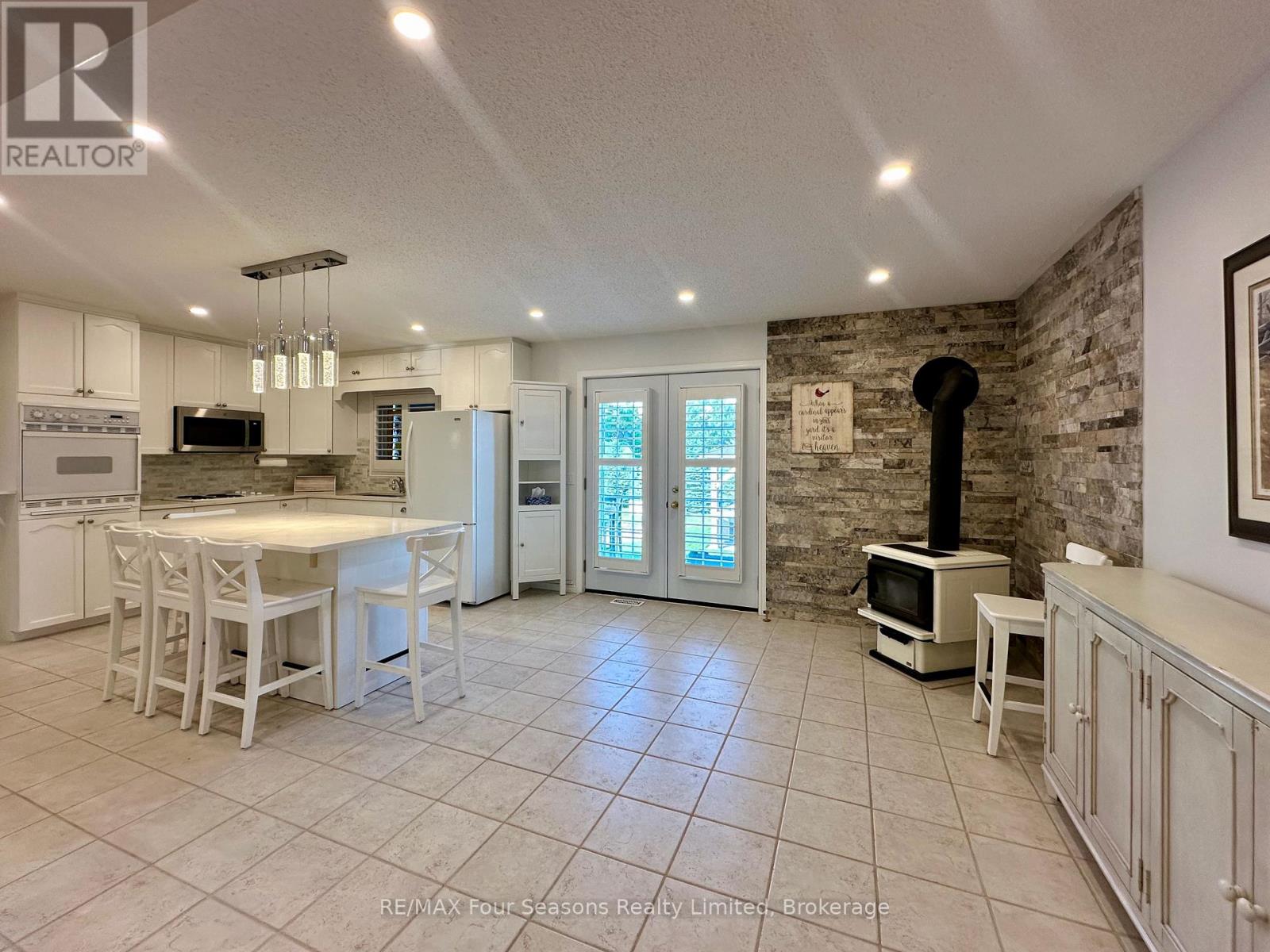 6853 Pine Plains Road, Adjala-Tosorontio, Ontario  L0M 1J0 - Photo 18 - N12341897