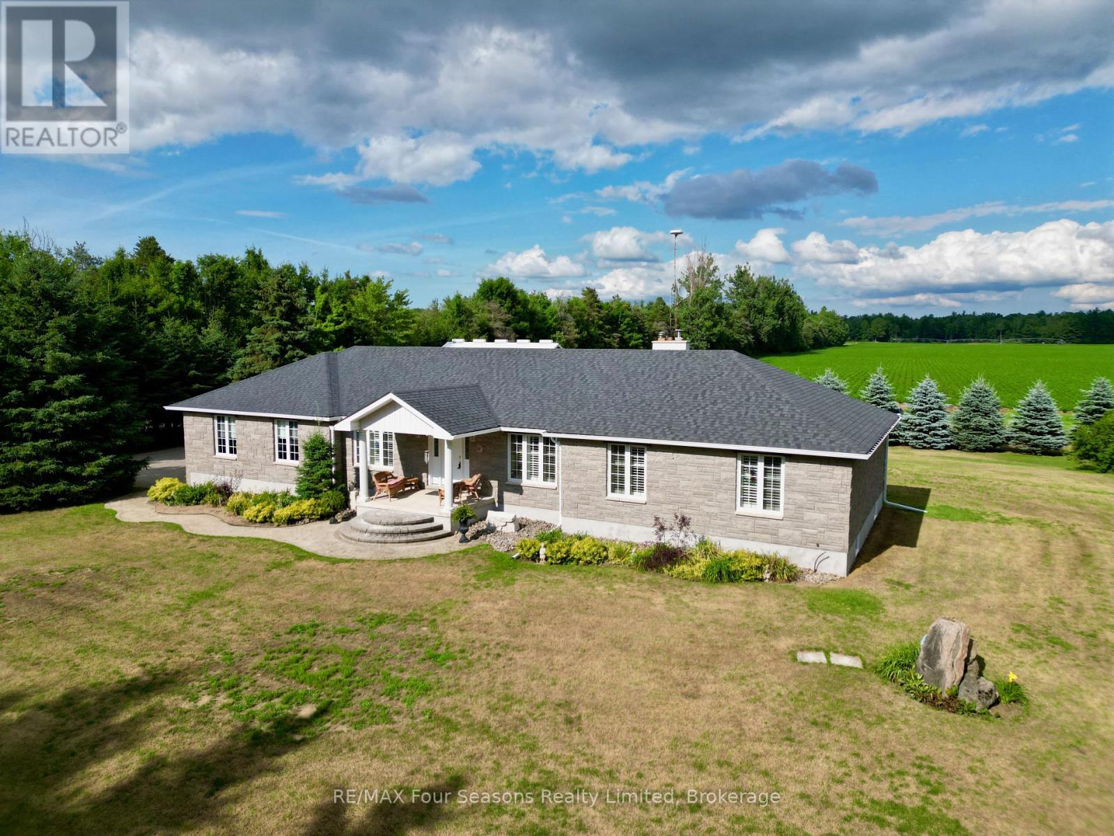 6853 Pine Plains Road, Adjala-Tosorontio, Ontario  L0M 1J0 - Photo 38 - N12341897