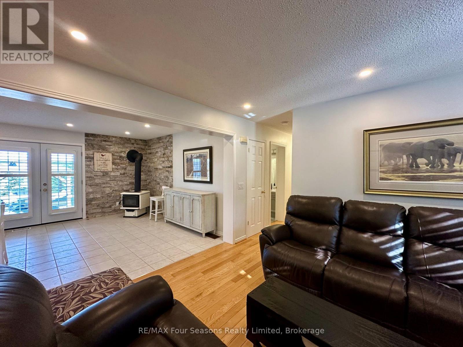 6853 Pine Plains Road, Adjala-Tosorontio, Ontario  L0M 1J0 - Photo 23 - N12341897