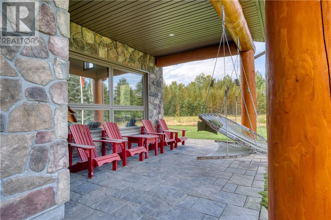 1541 South Lane, Sudbury, Ontario  P3G 1N9 - Photo 2 - 2124959