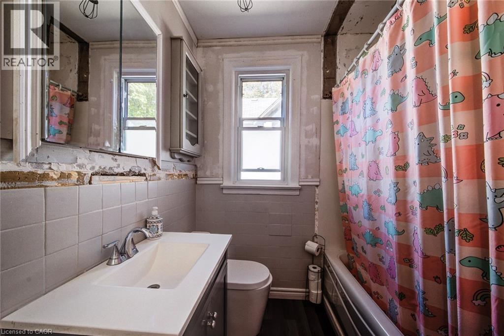 1219 Duke Street, Cambridge, Ontario  N3H 3V8 - Photo 14 - 40771813