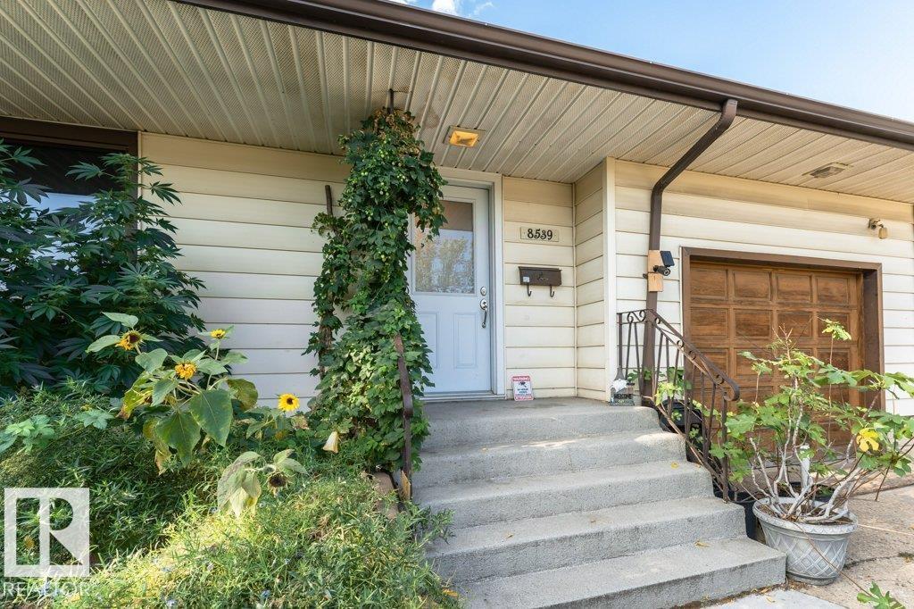 8539 CONNORS RD NW, Edmonton, Alberta