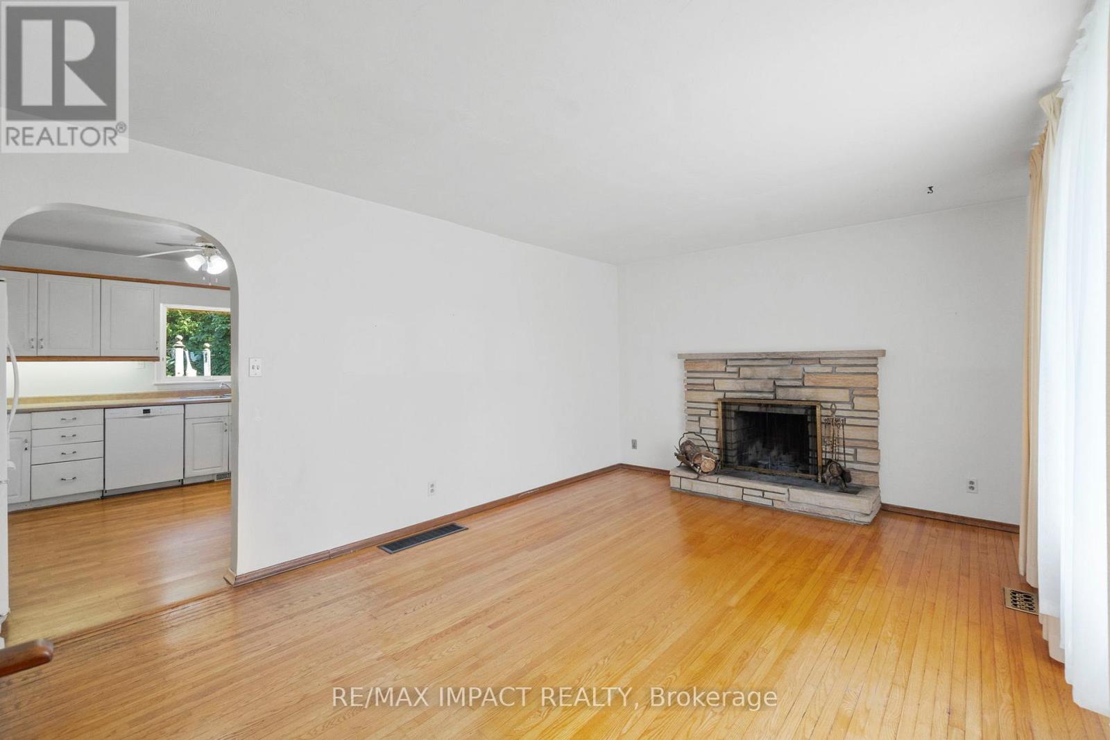 744 Spragge Crescent, Cobourg, Ontario  K9A 2T5 - Photo 15 - X12432282