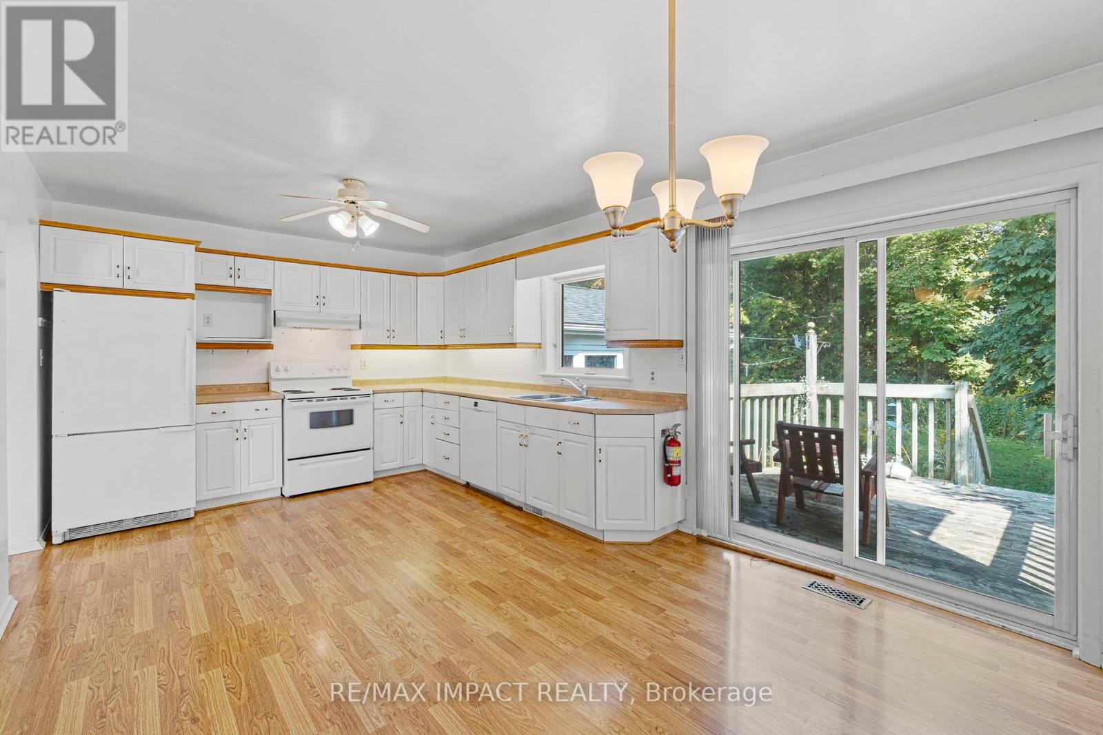 744 Spragge Crescent, Cobourg, Ontario  K9A 2T5 - Photo 21 - X12432282