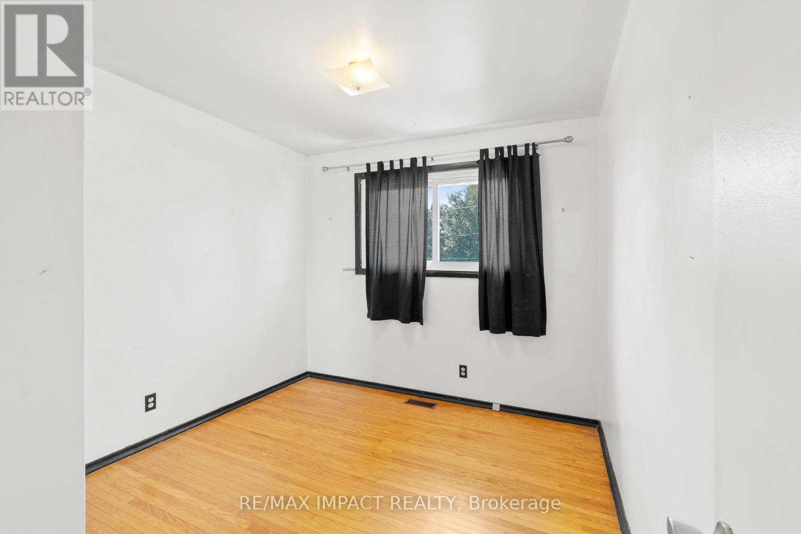 744 Spragge Crescent, Cobourg, Ontario  K9A 2T5 - Photo 30 - X12432282
