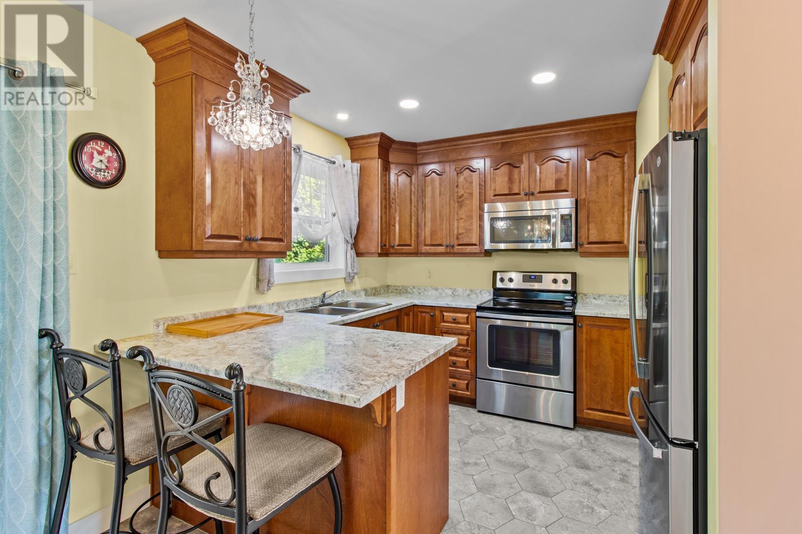 3 Worrall Crescent, Mount Pearl, Newfoundland & Labrador  A1N 1A3 - Photo 2 - 1291007