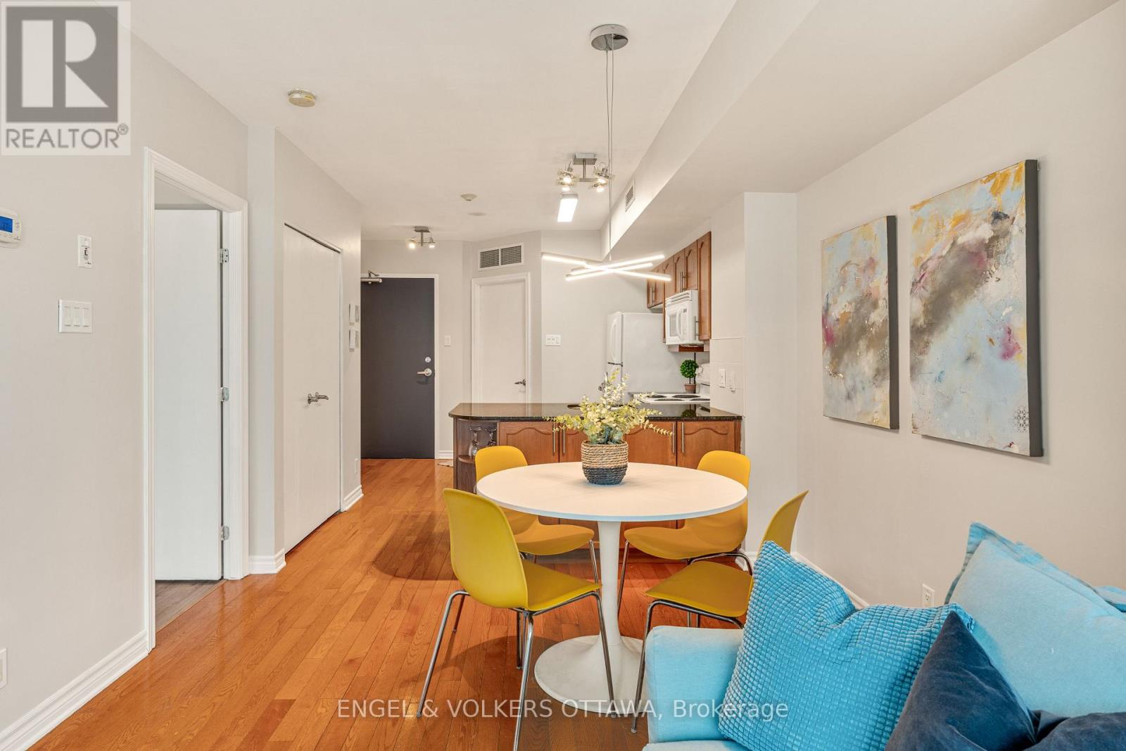 1403 - 445 Laurier Avenue W, Ottawa, Ontario  K1N 6R4 - Photo 6 - X12432253