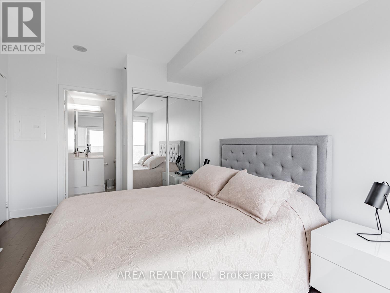 2001 - 58 Orchard View Boulevard, Toronto, Ontario  M4R 1B9 - Photo 13 - C12432102