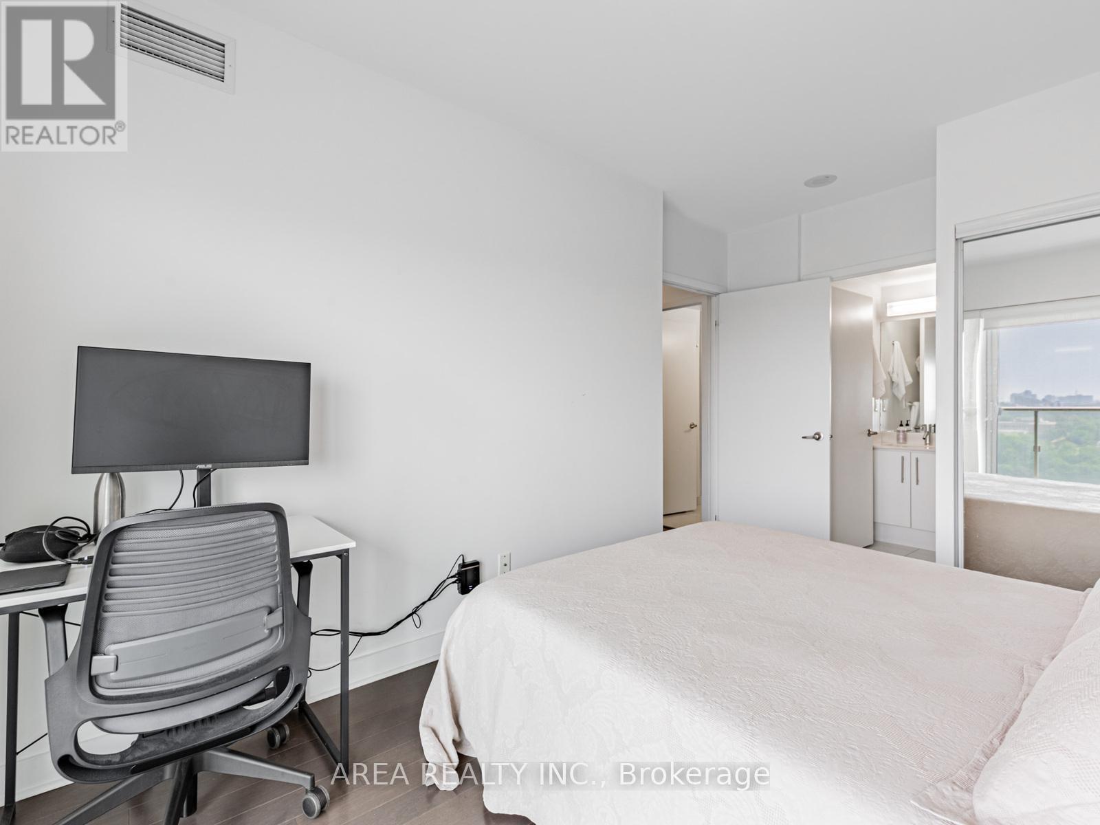 2001 - 58 Orchard View Boulevard, Toronto, Ontario  M4R 1B9 - Photo 14 - C12432102