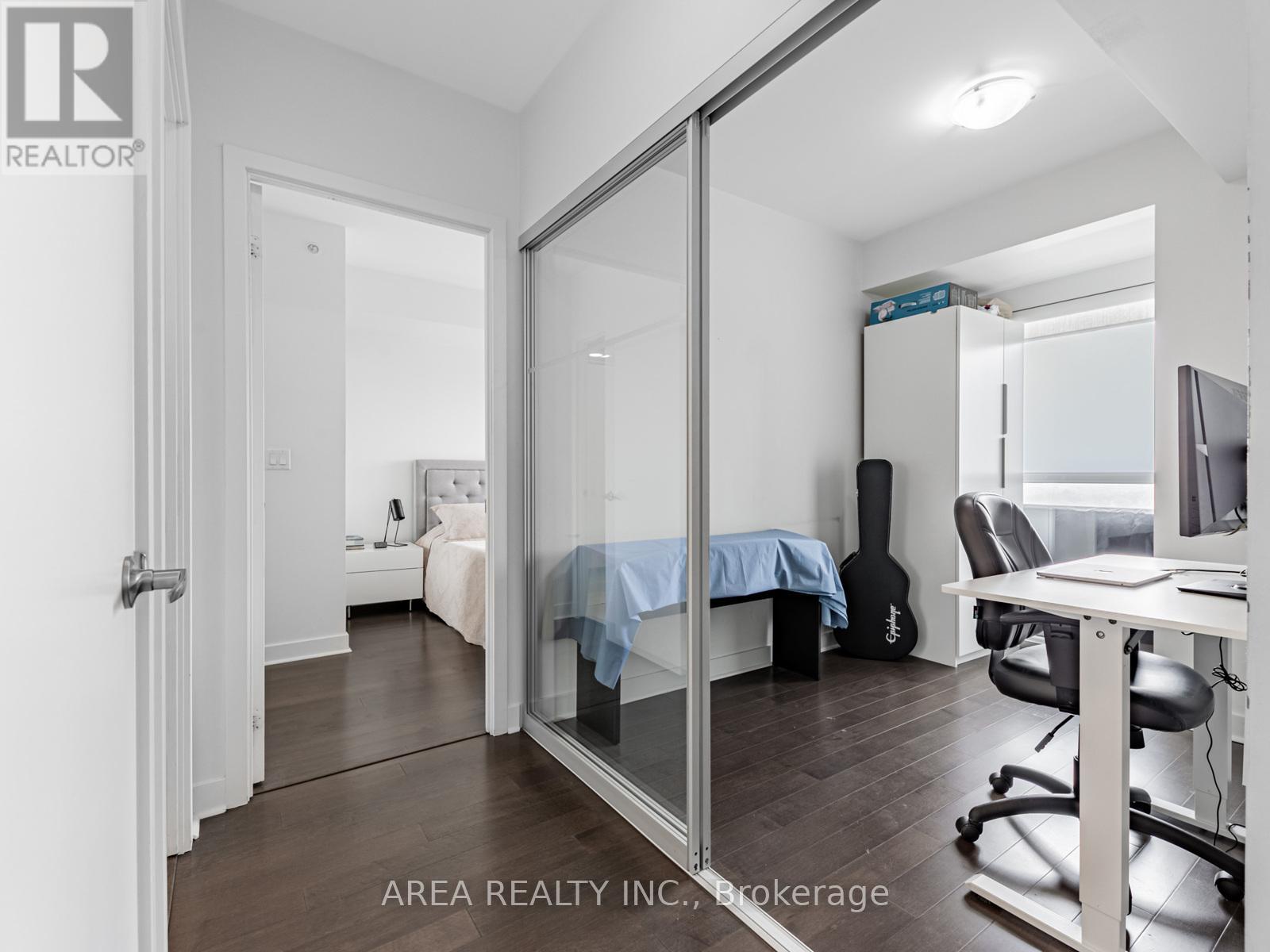 2001 - 58 Orchard View Boulevard, Toronto, Ontario  M4R 1B9 - Photo 16 - C12432102