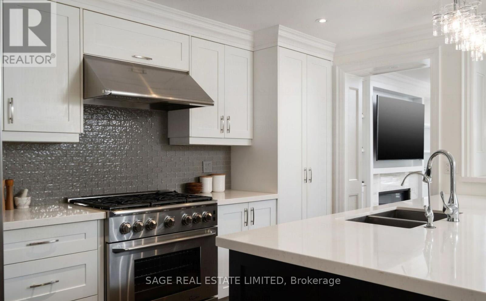 3 Fairfield Road, Toronto, Ontario  M4P 1S9 - Photo 8 - C12432171