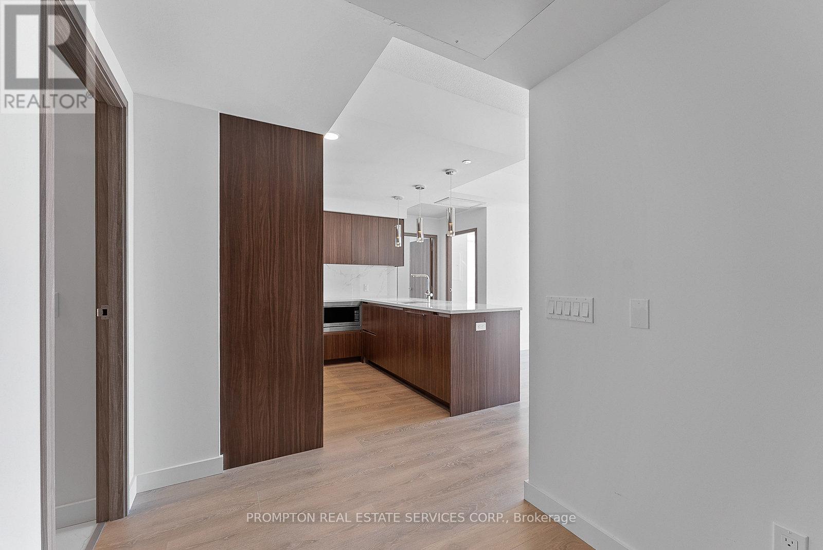 5910 - 3 Concord Cityplace Way, Toronto, Ontario  M5V 0X4 - Photo 2 - C12432192